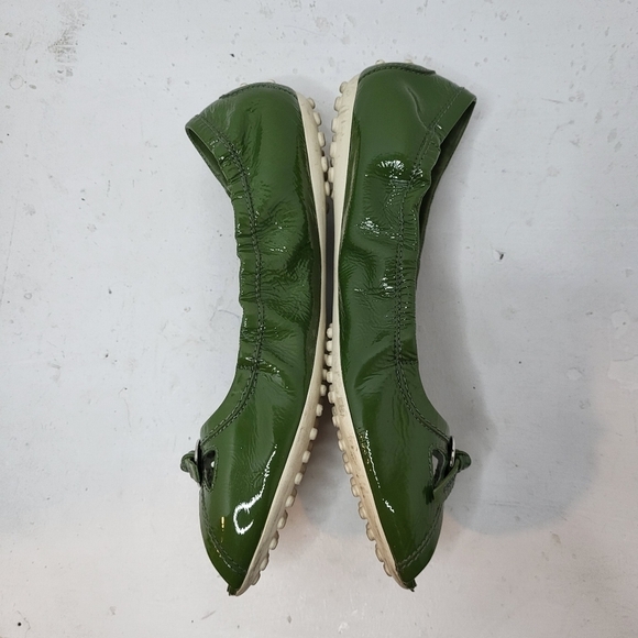 Tod's Green Suede Loafers with Decorative Buckle - Picture 6 of 14